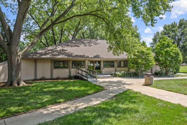 Building Photo - 713 Acadia Ct