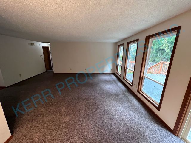 Building Photo - 2650 SW Meyers Dr