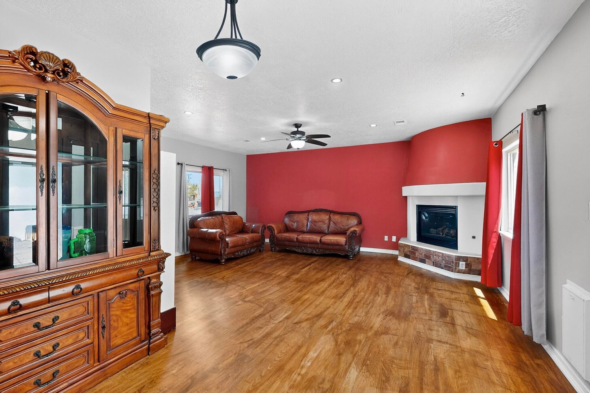 Building Photo - 244 Glenridge Park Ln NE