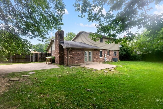 Building Photo - Beautiful Home in Cape Girardeau!