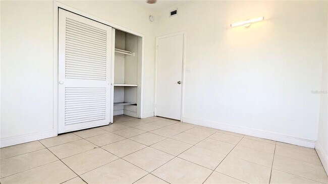 Building Photo - 3461 Croton Terrace