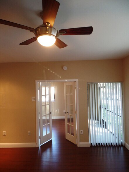 Building Photo - 2550 SW 18th Ter