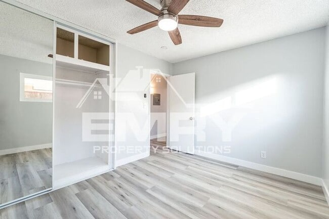 Building Photo - New 2 Bedroom House for Rent in Gifford Ave Bell CA Garage Available