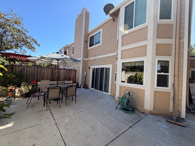 Building Photo - $4,600 | 4 Bed 2.5 Bath Available in Milpitas, CA!