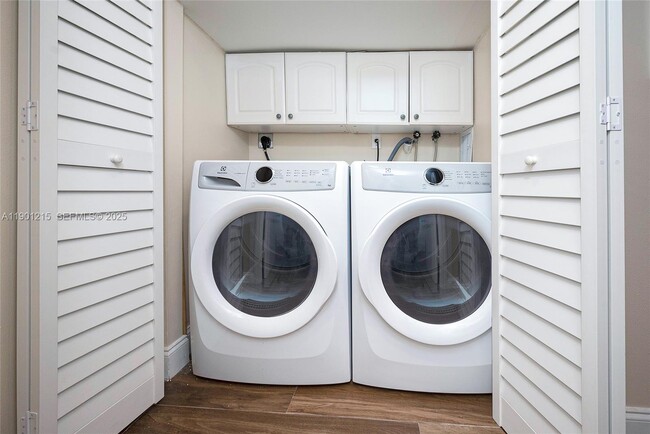 Building Photo - 13923 SW 177th St