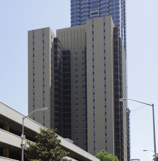 Building Photo - Peachtree Towers Condominiums