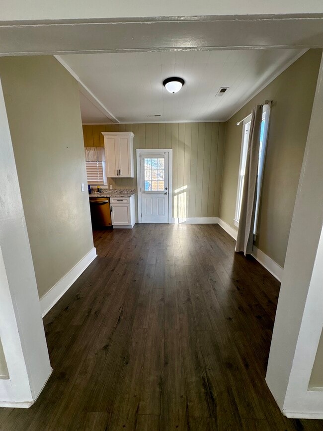 Building Photo - 517 Malone Cir