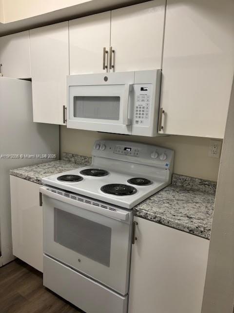 Building Photo - 6543 Boulevard of Champions