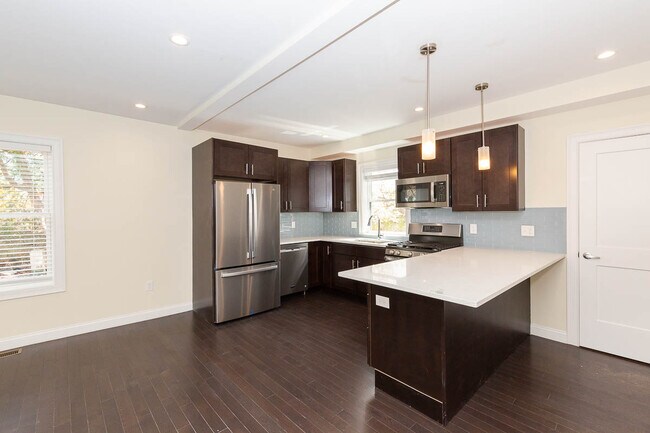 Building Photo - 59-59 Catherine St