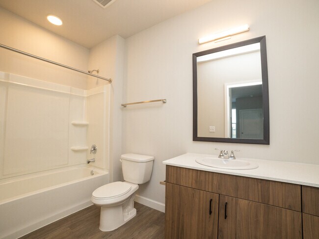 Building Photo - 14820 Wallin Dr