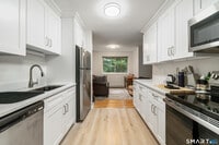 Building Photo - 1700 Broadbridge Ave