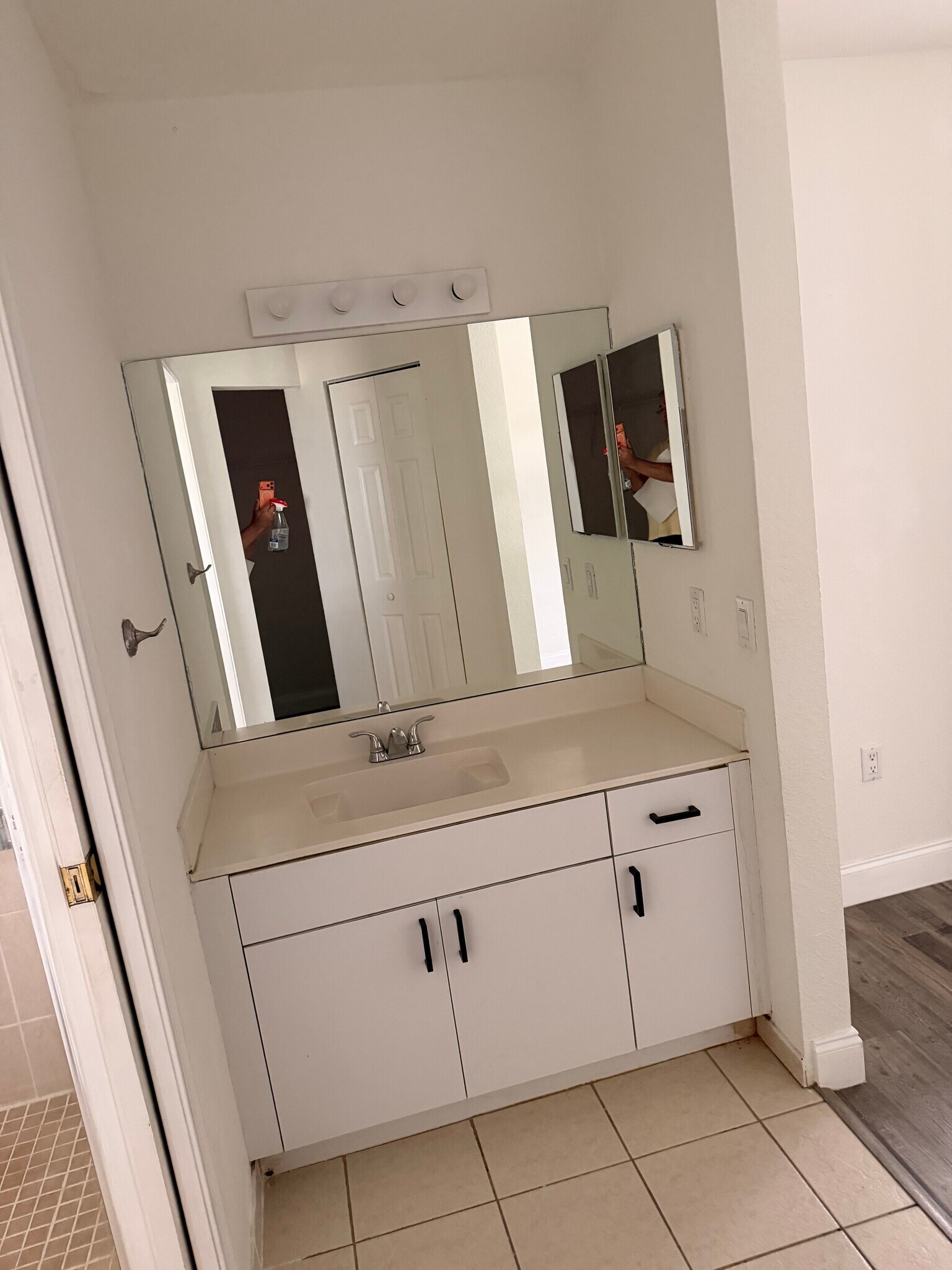 Building Photo - 4942 Garden Ct