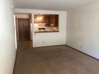 Building Photo - 1661 Western Ave N