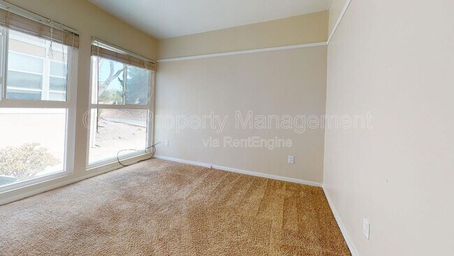 Building Photo - 426 Lighthouse Ave