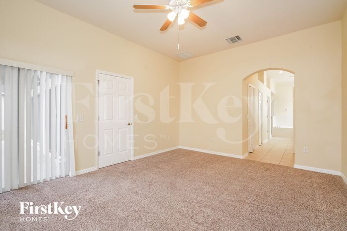 Building Photo - 4693 Huron Bay Cir