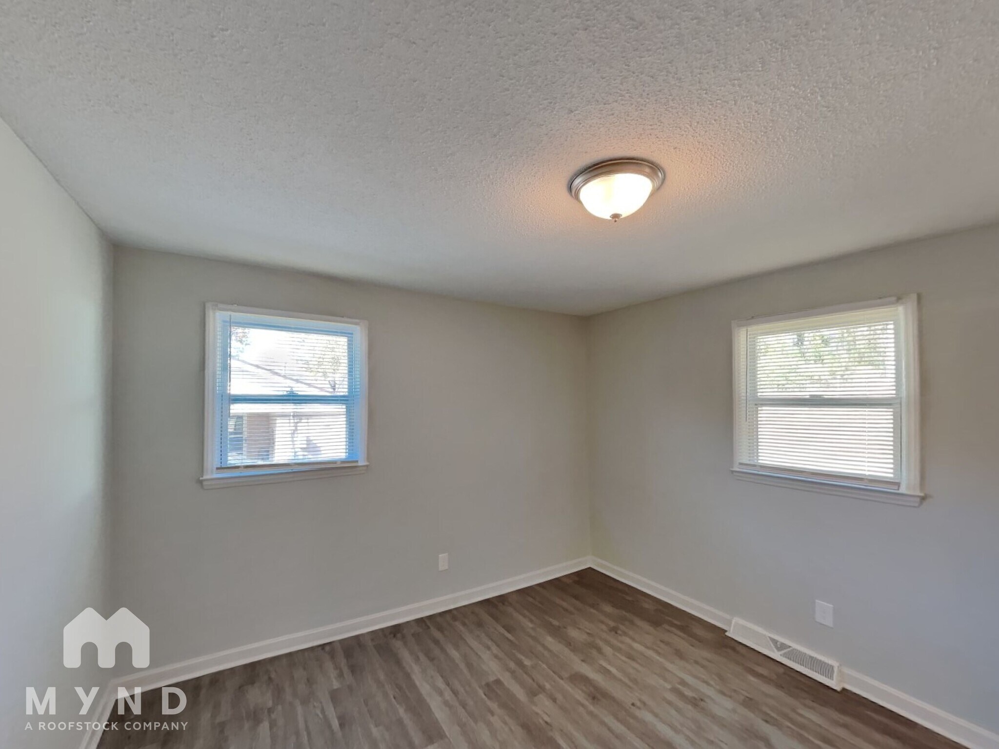 Building Photo - 310 Witten Ln