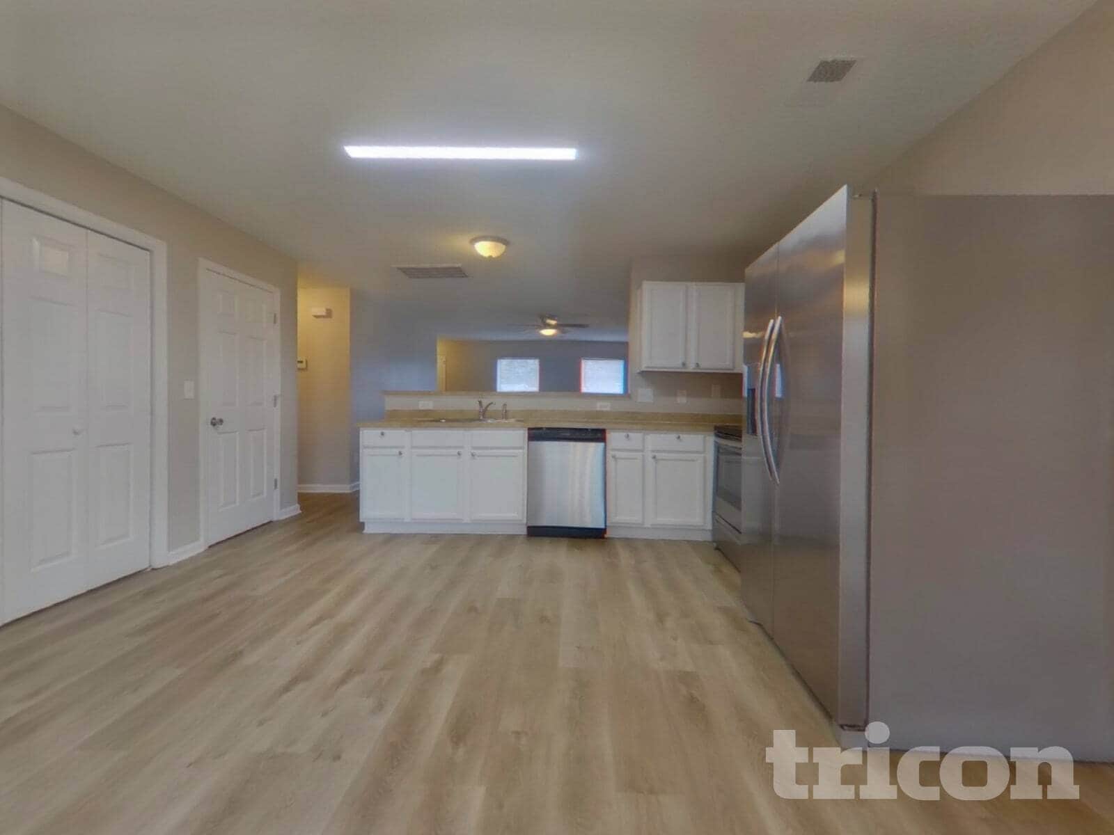 Building Photo - 558 Robins Egg Dr