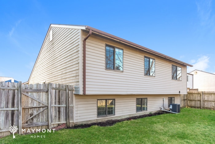 Building Photo - 4132 Luxembourg Cir E