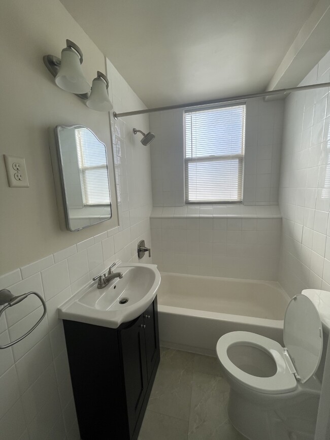 Bathroom - 6017 W 35th St