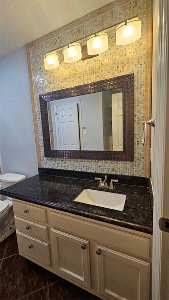 Building Photo - 21031 Stoney Haven Dr