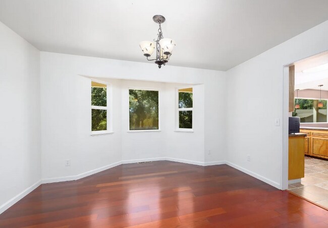 Building Photo - 1088 Palomino Rd