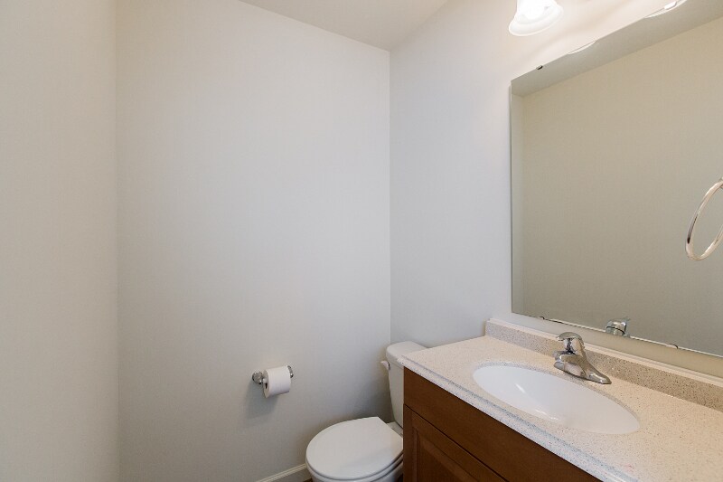 Building Photo - 233 Bethel Dr