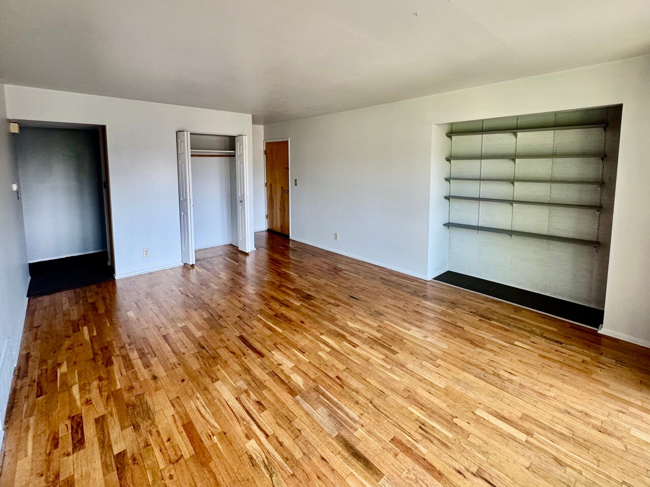 Building Photo - 728 Saint Charles St