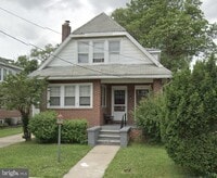 Building Photo - 6 W Hoffman Ave