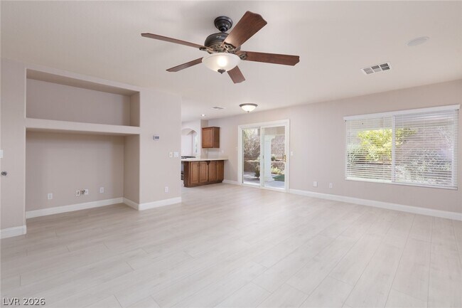 Building Photo - 10873 Carberry Hill St