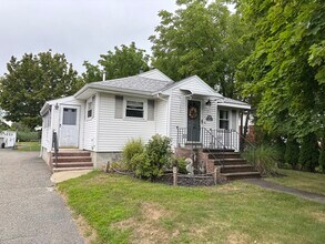 Building Photo - 11 Eden Glen Ave