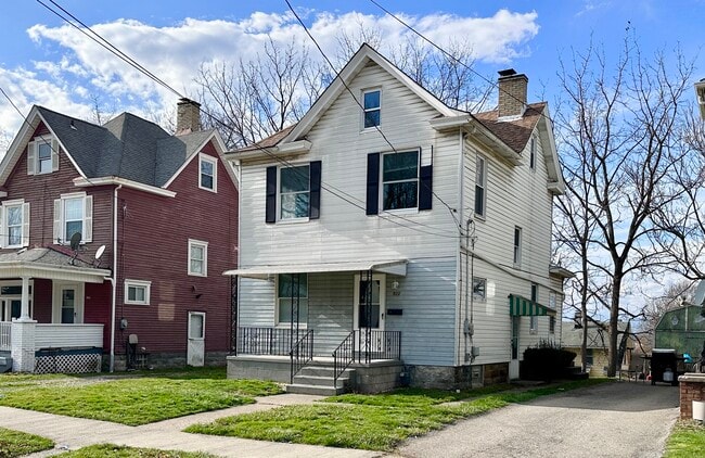 Building Photo - 923 Marshall Ave