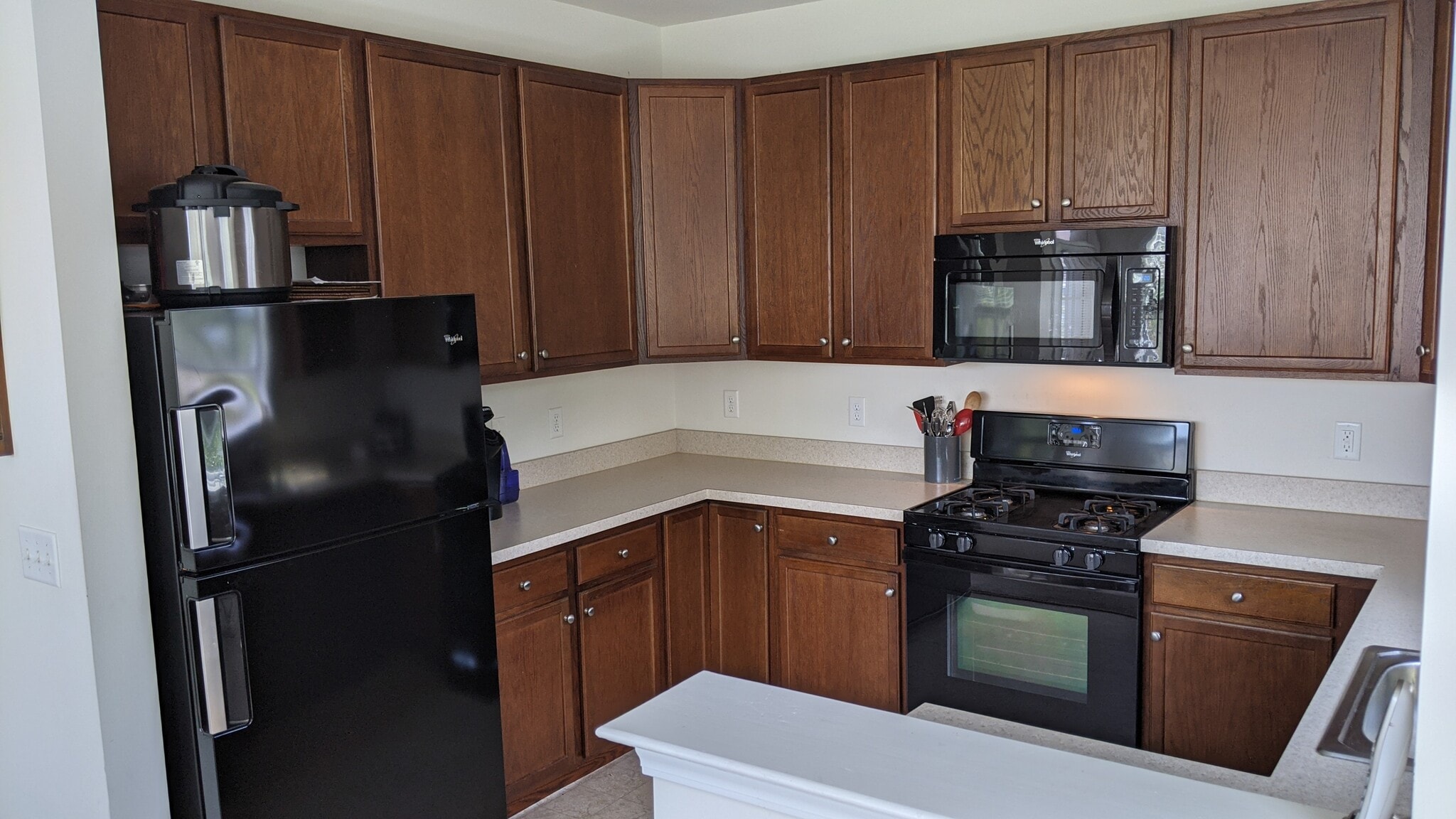 Building Photo - 627 Timberlake Dr