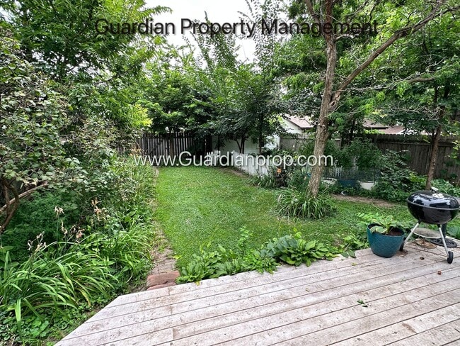Building Photo - South Minneapolis Single Family Home, Fenc...