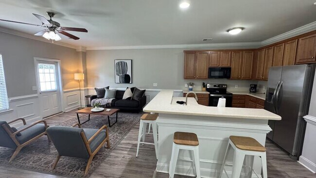 Building Photo - 123 Growden Ln