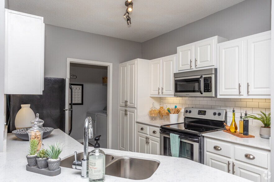 Aubreys Landing 3305 Hutchinson Rd Cumming GA 30040 Apartment Finder