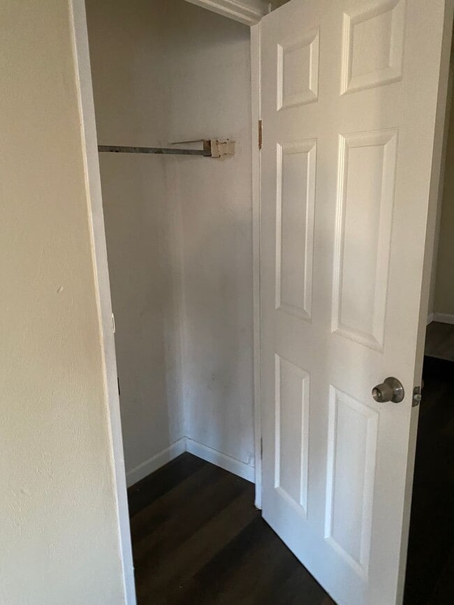 Building Photo - Nice 3BD/1BA Home