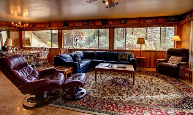 Primary Photo - 2648 E Bruce Rd
