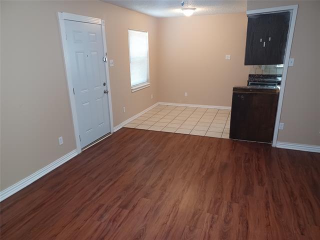 Building Photo - 4110 Fernwood Dr