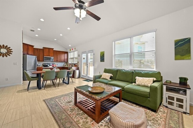 Building Photo - 9515 Tanager Way