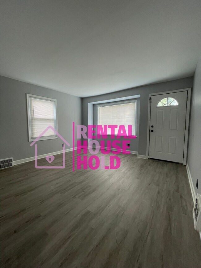Building Photo - Beautiful 3 Bedroom Single Family ~Summer ...