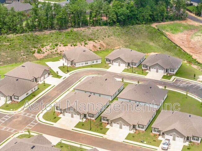 Building Photo - 2141 Houston Lake Rd