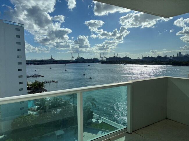 Building Photo - 1200 West Ave