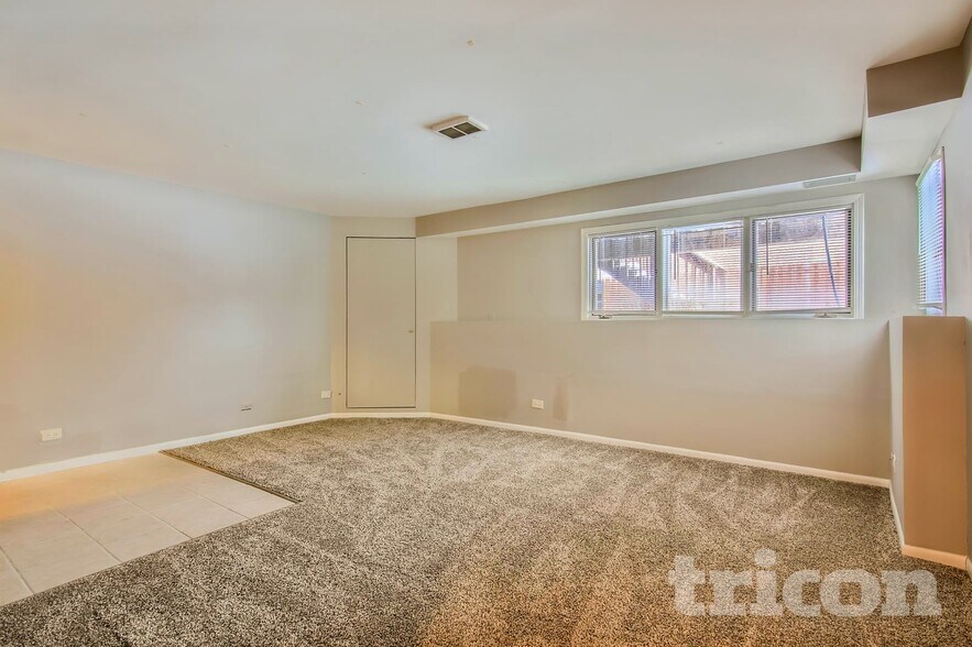 Building Photo - 11059 Catherine Dr