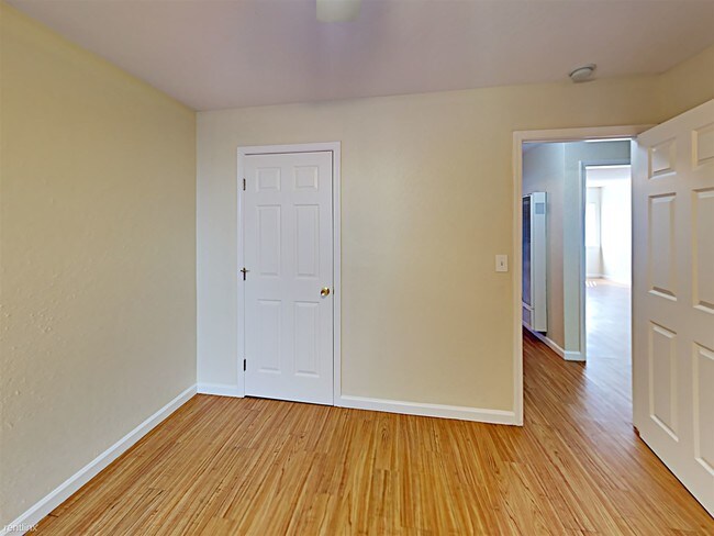 Building Photo - 2 br, 1 bath  - 1455 Kerley Dr Apt 1 Apt 1