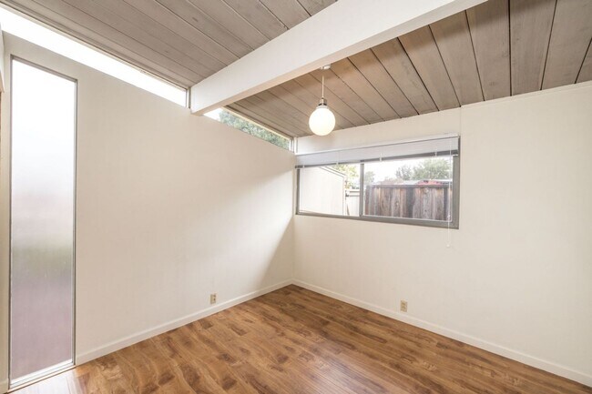 Building Photo - Wonderful Atrium Eichler in the Heart of Greenmeadow
