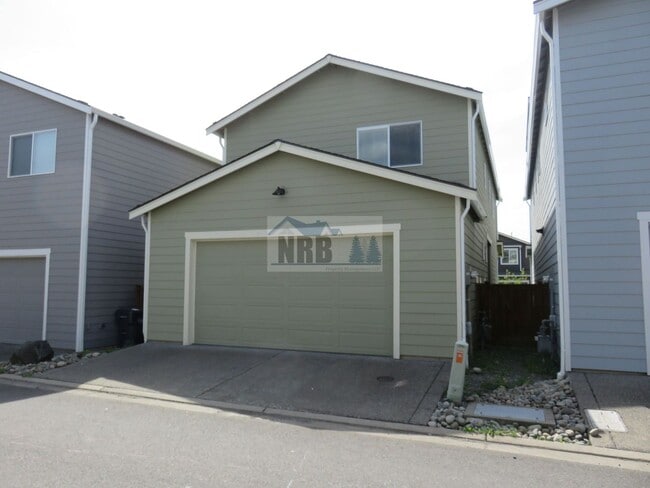 Building Photo - Stunning 3 bd House located in a Gated Community of Puyallup!