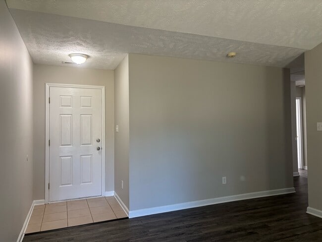 Building Photo - 3808 Raider Ct