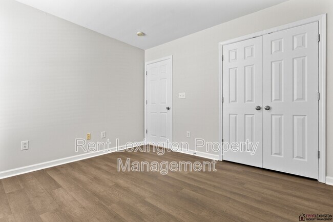 Building Photo - 2297 Spurr Rd