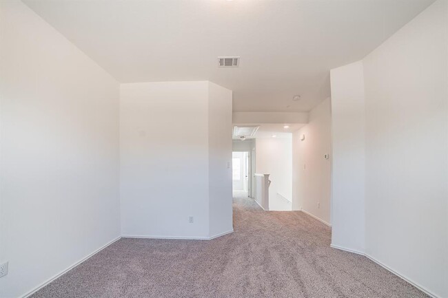 Building Photo - 220 Red Buckeye Loop