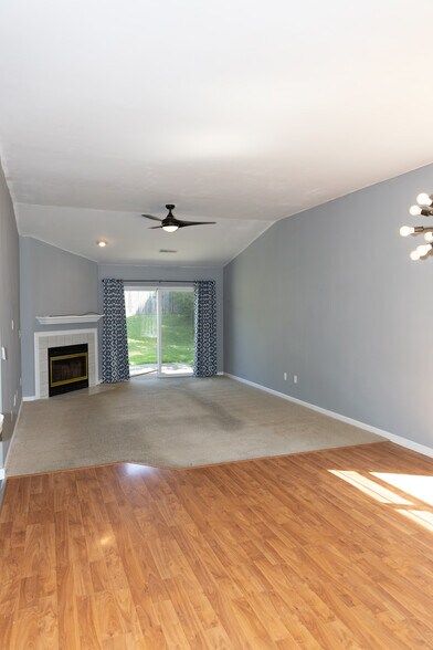 Building Photo - 1671 Glenn Abbey Dr